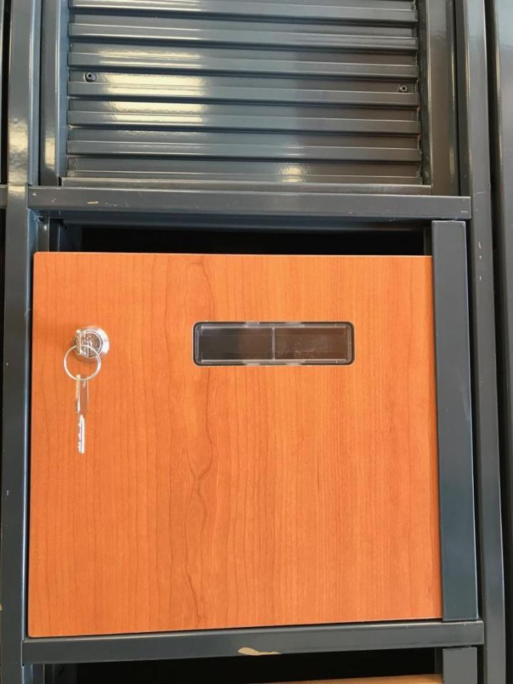 Remplacement porte collective / portillon individuel vandalisés Île-de-France